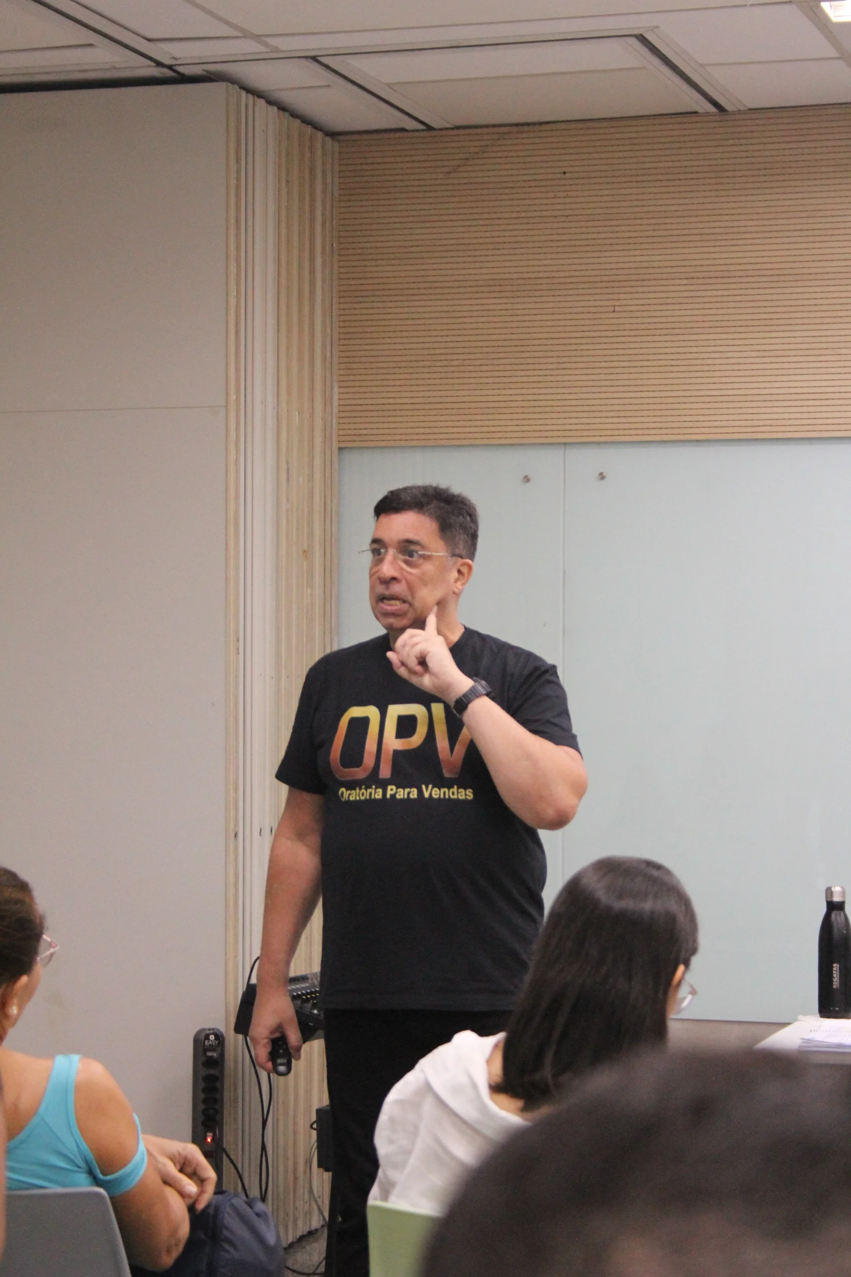 Workshop Oratória para Vendas — Nov/2025 (Foto 01)
